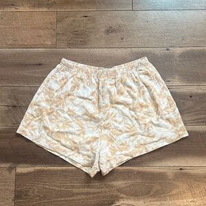Abercrombie & Fitch - Women's Floral Shorts - Size Medium